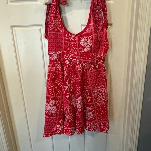 NWT House of Harlow 1960 Red Linen Bandana Print Dress - Picture 2 of 5